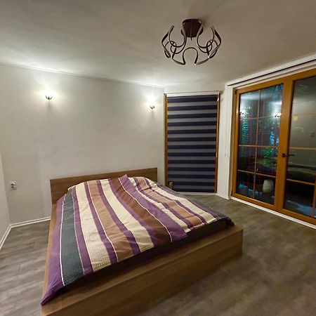 Peaceful Pleasure Apartment & Free Private Parking Сараево Екстериор снимка