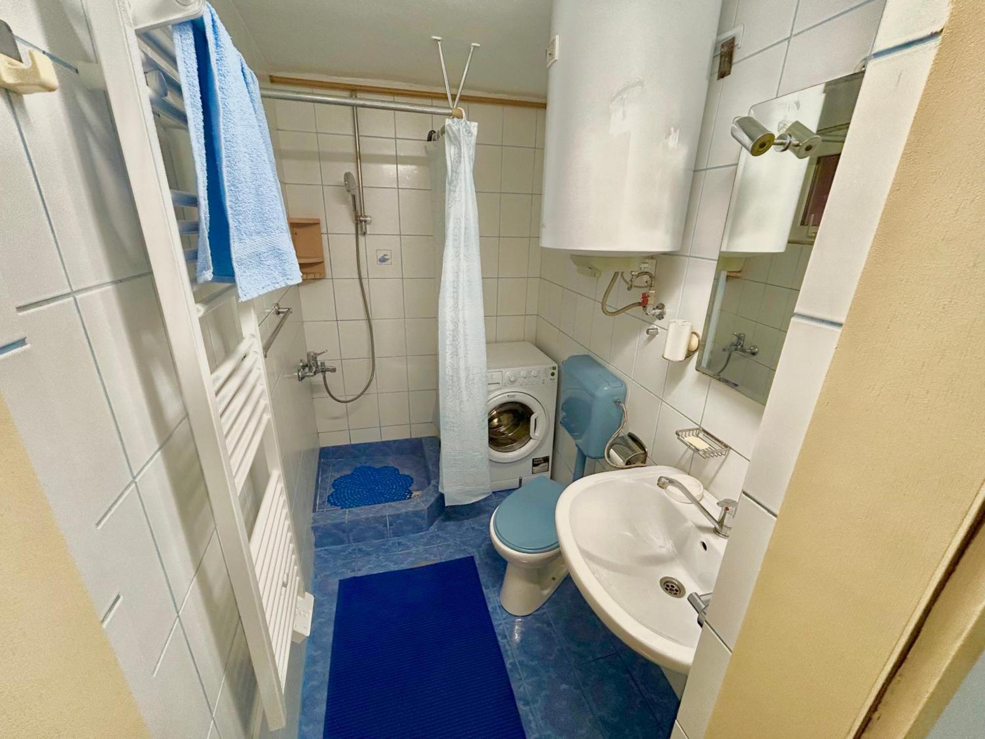 Peaceful Pleasure Apartment & Free Private Parking Сараево Екстериор снимка